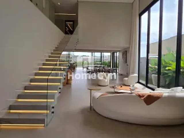Sobrado com 563m² 3 quartos e 4 banheiros, à venda, no bairro Jardins Itália em Goiânia