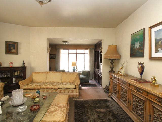 Foto do Sobrado - Sobrado para venda em Jardim da Glória com 4 quartos, sendo 2 suítes, 350m² | Lares e Andares Imóveis