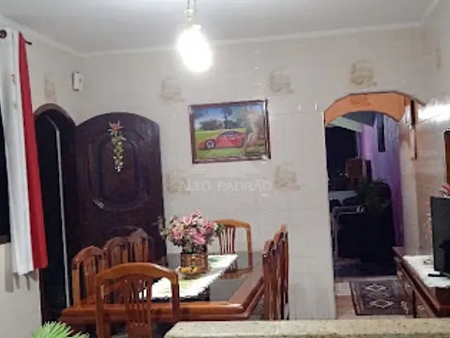 Sobrado com 125m² 3 quartos e 2 banheiros, à venda, no bairro Jardim Guapituba em Mauá