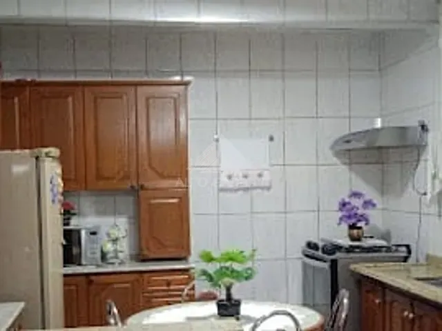 Sobrado com 125m² 3 quartos e 2 banheiros, à venda, no bairro Jardim Guapituba em Mauá