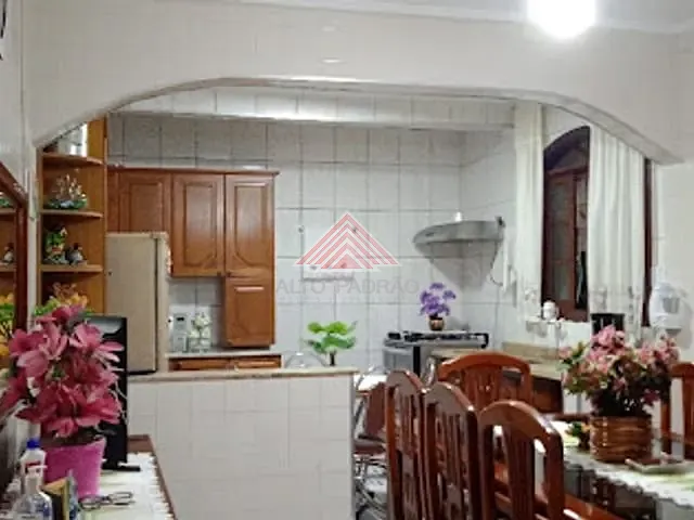 Sobrado com 125m² 3 quartos e 2 banheiros, à venda, no bairro Jardim Guapituba em Mauá