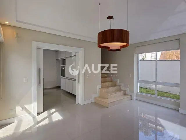 Sobrado com 152m² 2 quartos e 3 banheiros, à venda, no bairro Barreirinha em Curitiba