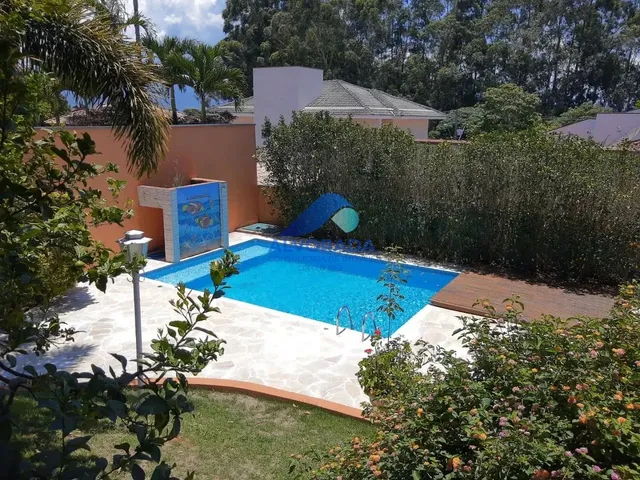 Sobrado com 700m² 4 quartos e 2 banheiros, à venda, no bairro Maria Áurea em Pindamonhangaba