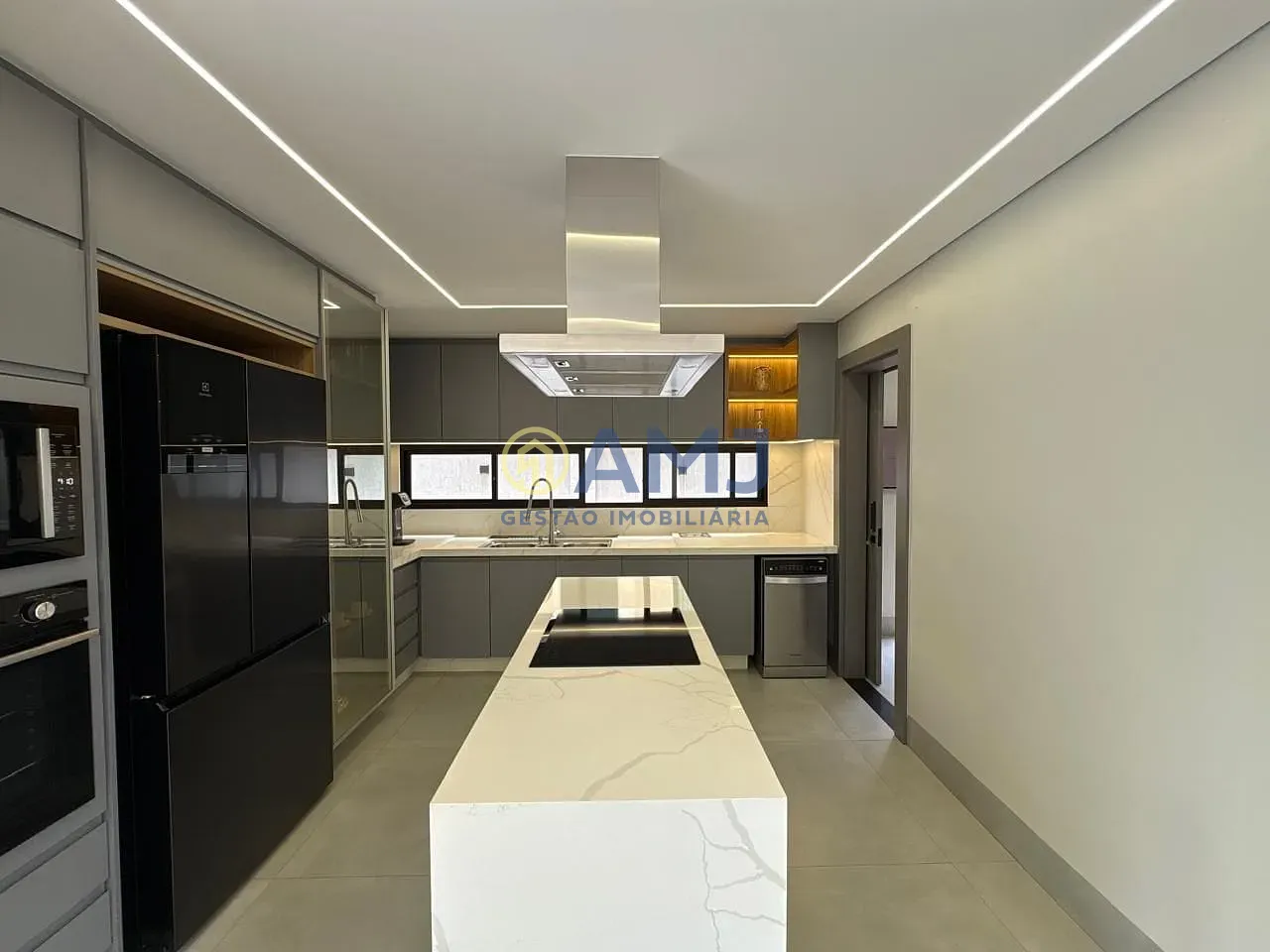 Sobrado, 3 quartos, 286 m² - Foto 11