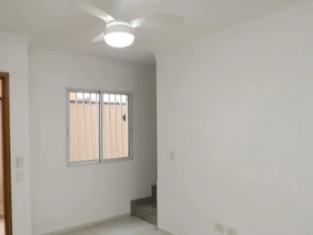 Sobrado com 60m² 2 quartos e 3 banheiros, para alugar, no bairro Vila Mazzei em São Paulo