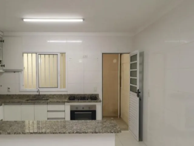 Sobrado com 60m² 2 quartos e 3 banheiros, para alugar, no bairro Vila Mazzei em São Paulo