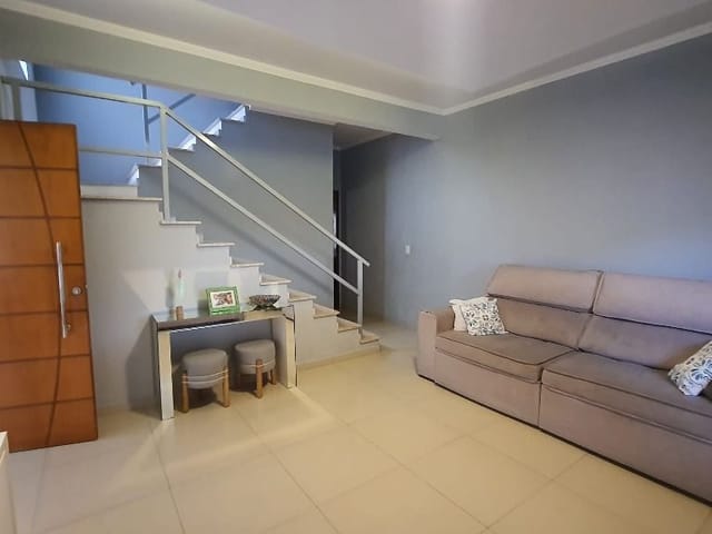 Foto do Sobrado - Sobrado com 3 dormitórios à venda, 190 m² por R$ 640.000,00 - Loteamento Residencial Vista Linda - São José dos Campos/SP | INDEPENDENCE NEGOCIOS IMOBILIARIOS LTDA