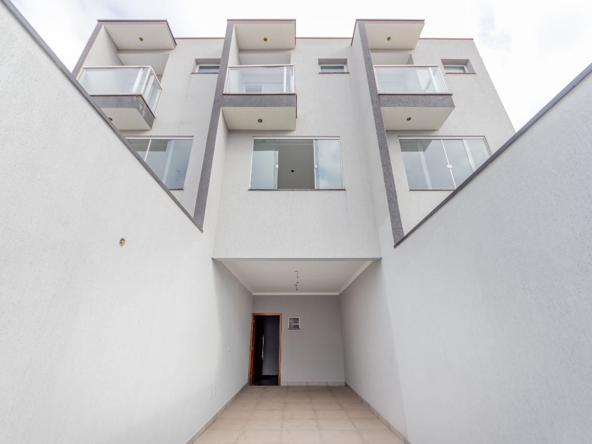 Foto do Sobrado-Sobrado para venda em Vila Cunha Bueno com 3 quartos, sendo 1 suíte, 135m²