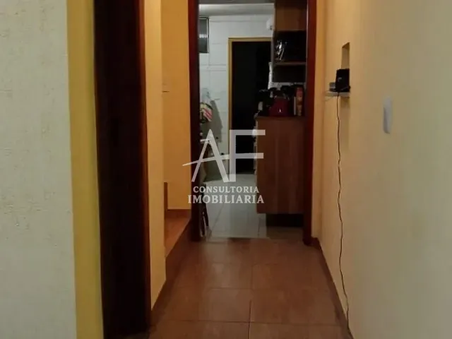 Sobrado com 133m² 3 quartos e 2 banheiros, à venda, no bairro Jardim Maria Augusta em Taubaté