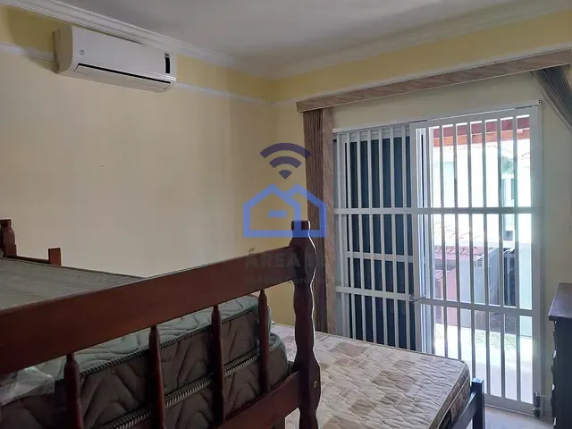 Sobrado 3 quartos e 3 banheiros, à venda, no bairro Massaguaçu em Caraguatatuba