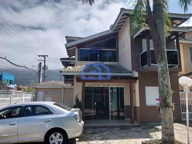 Sobrado 3 quartos e 3 banheiros, à venda, no bairro Massaguaçu em Caraguatatuba