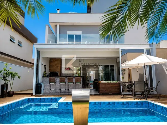 Sobrado 3 quartos e 5 banheiros, à venda, no bairro Jardim Panorama em Indaiatuba