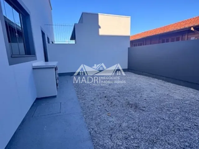 Sobrado com 116m² 3 quartos e 2 banheiros, à venda, no bairro Praia do Sonho em Palhoça