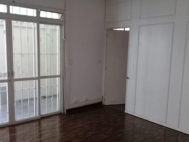 Sobrado com 260m² 3 quartos e 6 banheiros, à venda, no bairro Jardim Bonfiglioli em São Paulo