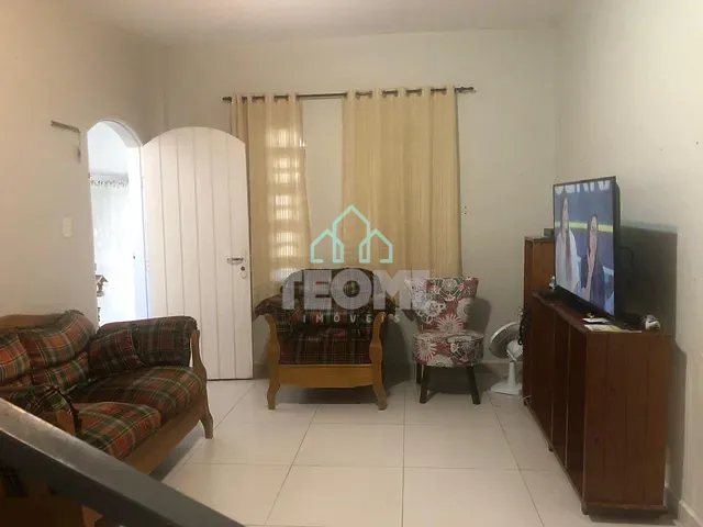 Sobrado com 125m² 3 quartos e 2 banheiros, à venda, no bairro Parque Senhor do Bonfim em Taubaté