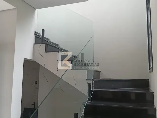 Sobrado com 158m² 3 quartos e 2 banheiros, à venda, no bairro Jardins do Império em Indaiatuba