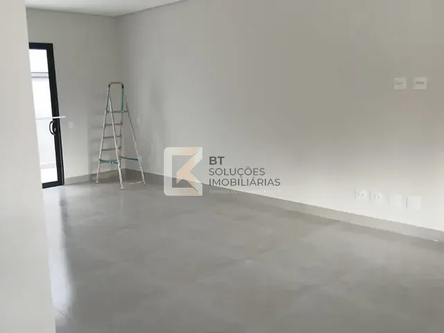 Sobrado com 158m² 3 quartos e 2 banheiros, à venda, no bairro Jardins do Império em Indaiatuba