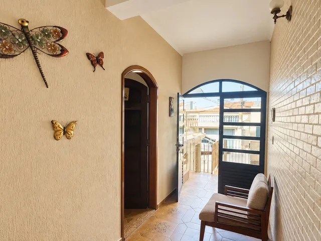 Sobrado com 240m² 4 quartos e 3 banheiros, para alugar, no bairro Vila Gustavo em São Paulo