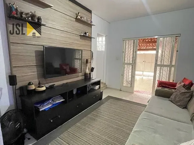 Sobrado com 150m² 3 quartos e 2 banheiros, à venda, no bairro Vila Independência em Caçapava