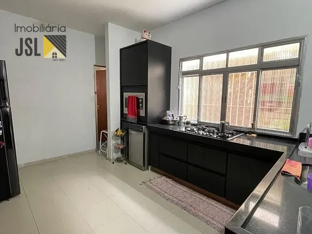 Sobrado com 150m² 3 quartos e 2 banheiros, à venda, no bairro Vila Independência em Caçapava