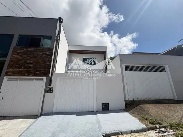 Sobrado com 200m² 2 quartos e 1 banheiro, à venda, no bairro São Sebastião em Palhoça
