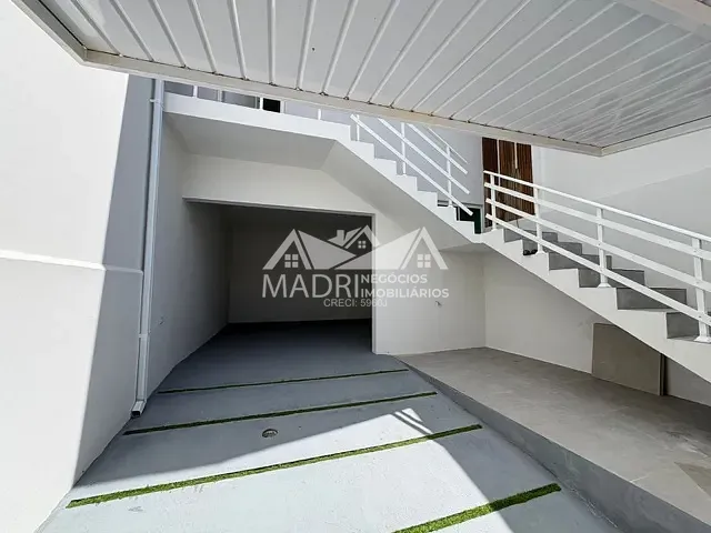 Sobrado com 200m² 2 quartos e 1 banheiro, à venda, no bairro São Sebastião em Palhoça