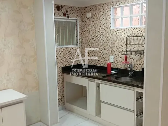 Sobrado com 95m² 2 quartos e 2 banheiros, à venda, no bairro Parque São Jorge em Taubaté