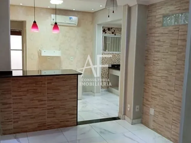 Sobrado com 95m² 2 quartos e 2 banheiros, à venda, no bairro Parque São Jorge em Taubaté