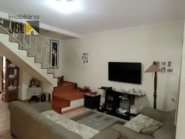Sobrado com 150m² 3 quartos e 1 banheiro, à venda, no bairro Vila Resende em Caçapava