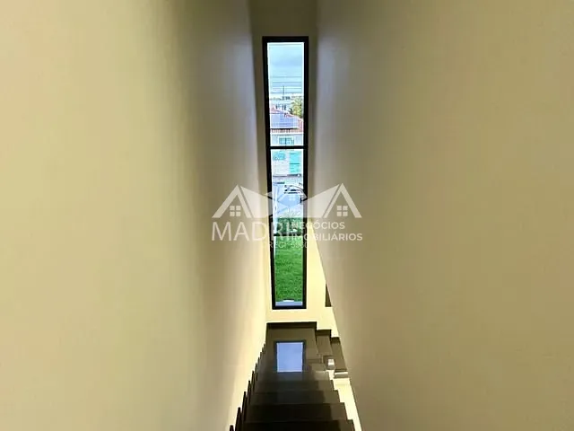 Sobrado 2 quartos e 3 banheiros, à venda, no bairro Madri em Palhoça