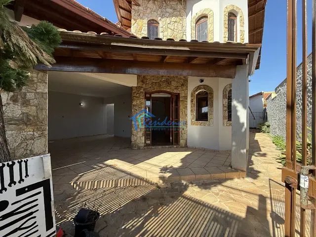 Sobrado com 250m² 4 quartos e 3 banheiros, à venda, no bairro Cidade Nova II em Indaiatuba