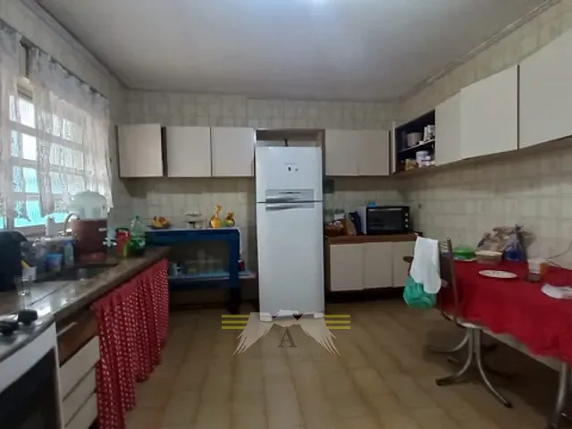 Sobrado 4 quartos e 2 banheiros, à venda, no bairro Vila Lúcia Elvira em São Paulo