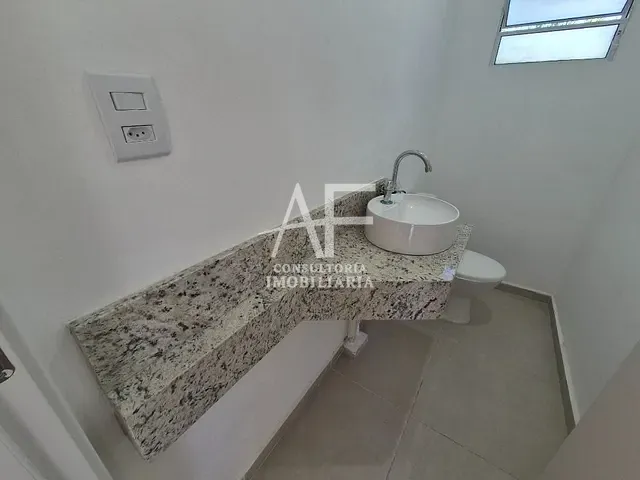 Sobrado com 104m² 2 quartos e 1 banheiro, à venda, no bairro Residencial Santa Izabel em Taubaté