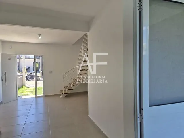 Sobrado com 104m² 2 quartos e 1 banheiro, à venda, no bairro Residencial Santa Izabel em Taubaté