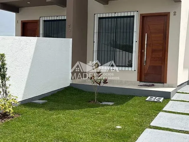 Sobrado 3 quartos e 1 banheiro, à venda, no bairro Sertão do Maruim em São José