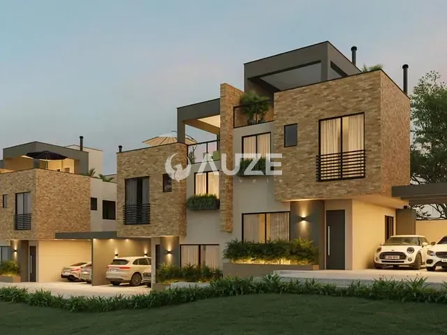Sobrado com 122m² 3 quartos e 4 banheiros, à venda, no bairro Boa Vista em Curitiba