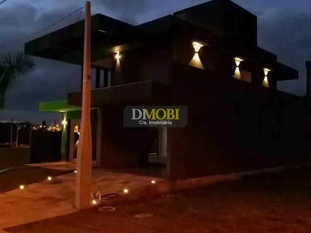Sobrado com 294m² 3 quartos e 1 banheiro, à venda, no bairro Centro em Gravataí