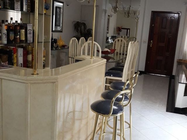 Sobrado com 334m² 4 quartos e 3 banheiros, à venda, no bairro Jardim São Francisco em Ibiporã
