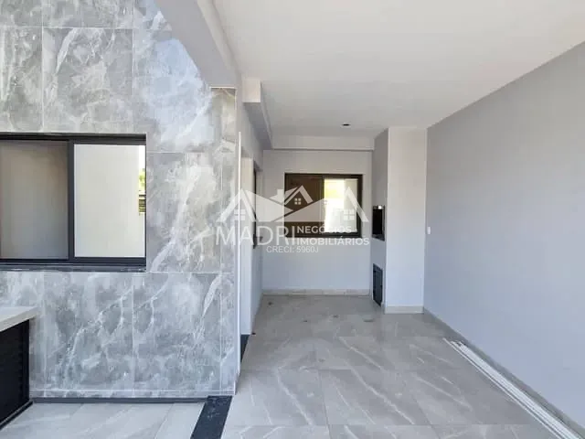 Sobrado 3 quartos e 3 banheiros, à venda, no bairro Passa Vinte em Palhoça