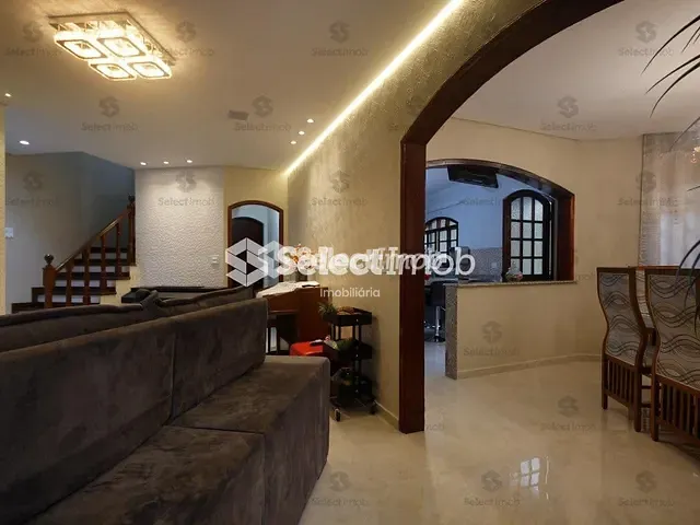 Sobrado com 252m² 3 quartos e 2 banheiros, à venda, no bairro Jardim Primavera em Mauá