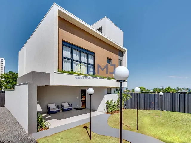 Sobrado 3 quartos e 5 banheiros, à venda, no bairro Jardim Atlântico em Goiânia