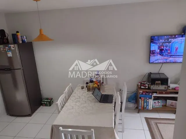 Sobrado 2 quartos e 1 banheiro, à venda, no bairro Madri em Palhoça