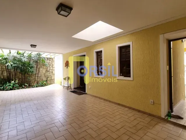 Sobrado com 400m² 4 quartos e 5 banheiros, à venda, no bairro Vila Oliveira em Mogi das Cruzes