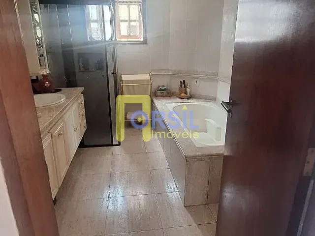 Sobrado com 400m² 4 quartos e 5 banheiros, à venda, no bairro Vila Oliveira em Mogi das Cruzes