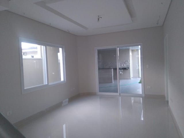 Foto do Sobrado - Sobrado 4 suítes,área gourmet,quintal,249M2 | RUSSI IMÓVEIS