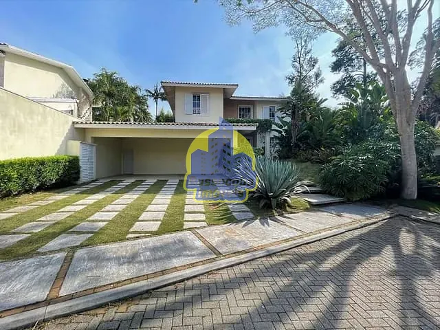Sobrado com 1127m² 4 quartos e 6 banheiros, à venda, no bairro Bosque do Vianna em Cotia