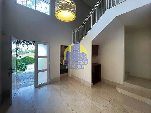 Sobrado com 1127m² 4 quartos e 6 banheiros, à venda, no bairro Bosque do Vianna em Cotia
