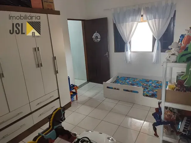 Sobrado com 175m² 2 quartos e 1 banheiro, à venda, no bairro Parque Residencial Santo André em Caçapava