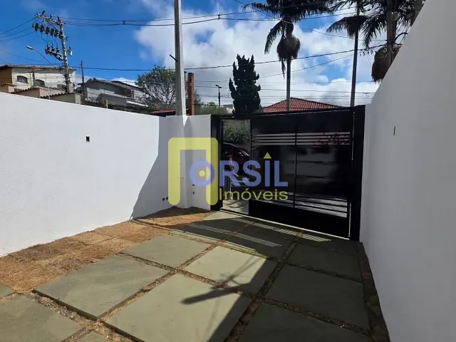Sobrado com 100m² 3 quartos e 3 banheiros, à venda, no bairro Vila Suissa em Mogi das Cruzes