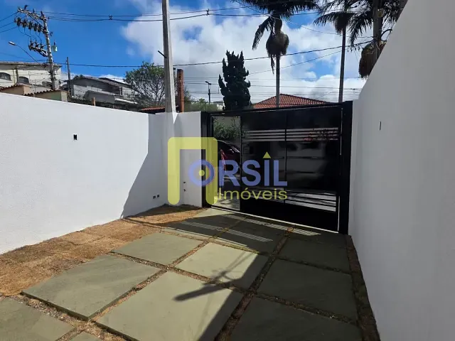 Sobrado com 100m² 3 quartos e 3 banheiros, à venda, no bairro Vila Suissa em Mogi das Cruzes